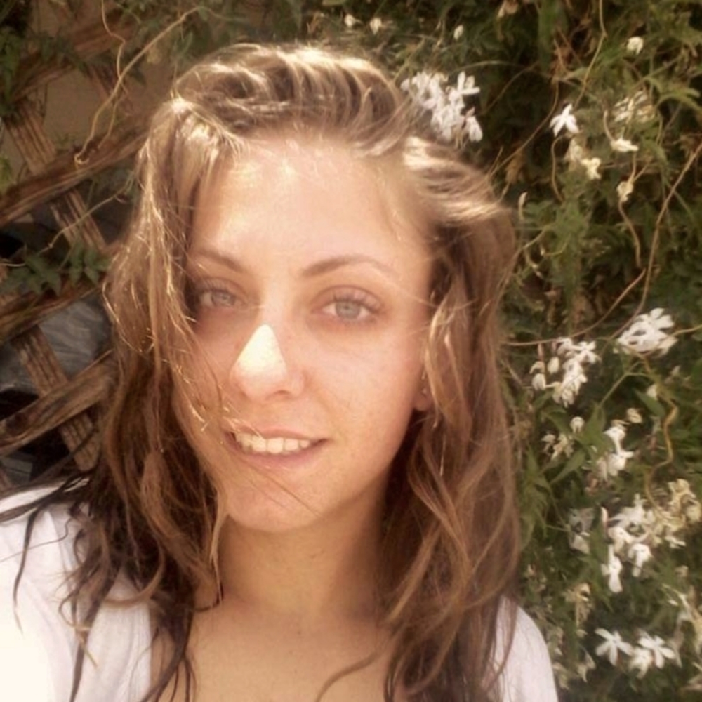 MIXED MEDIA. I.E. DVDs, & CDs